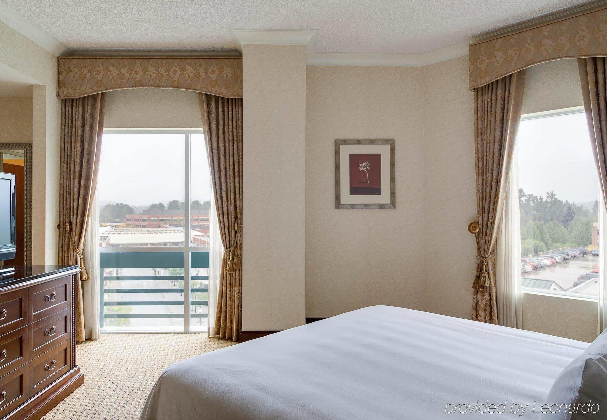Seattle Marriott Redmond Hotel Екстериор снимка